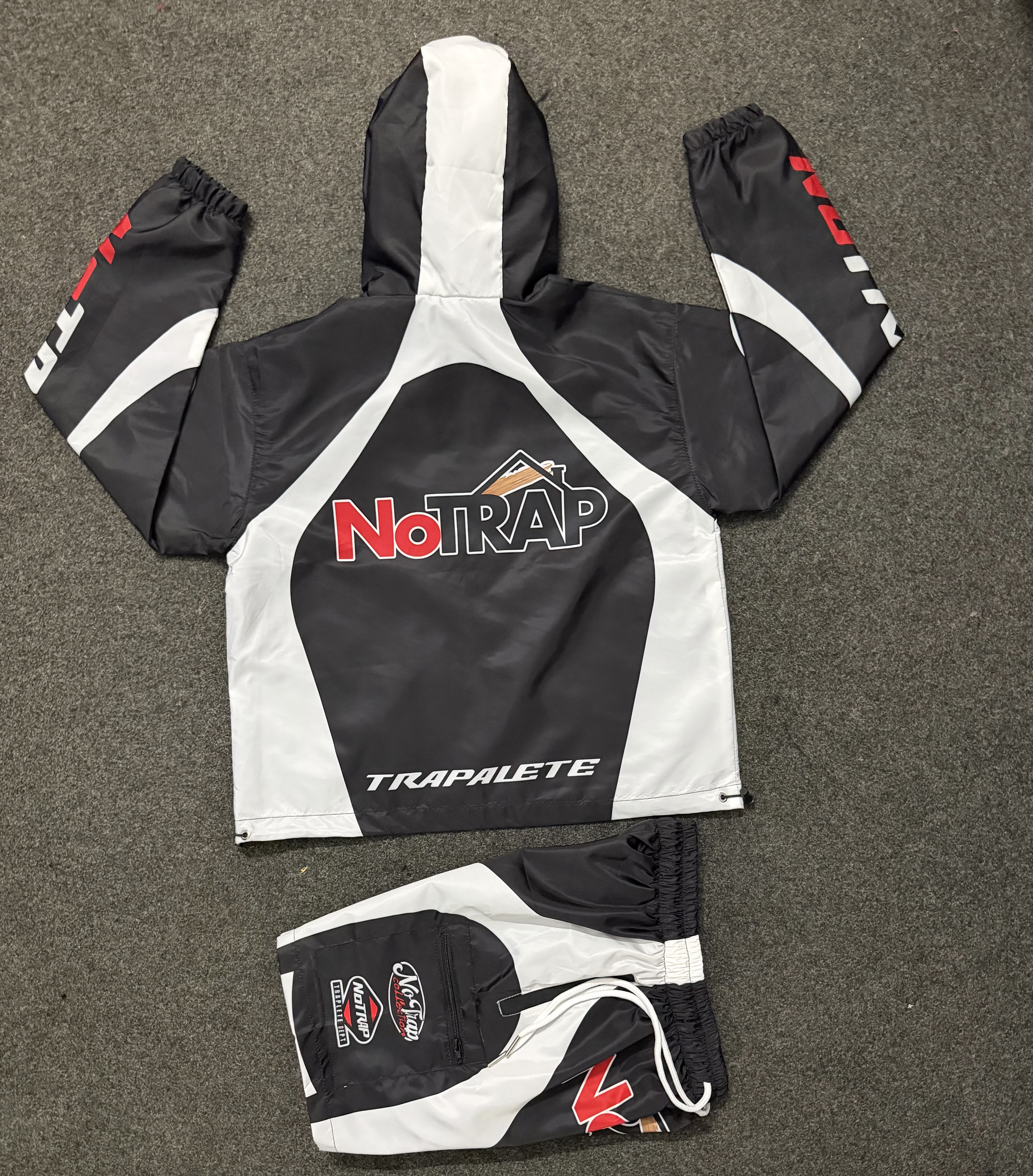 Black Colorway Back